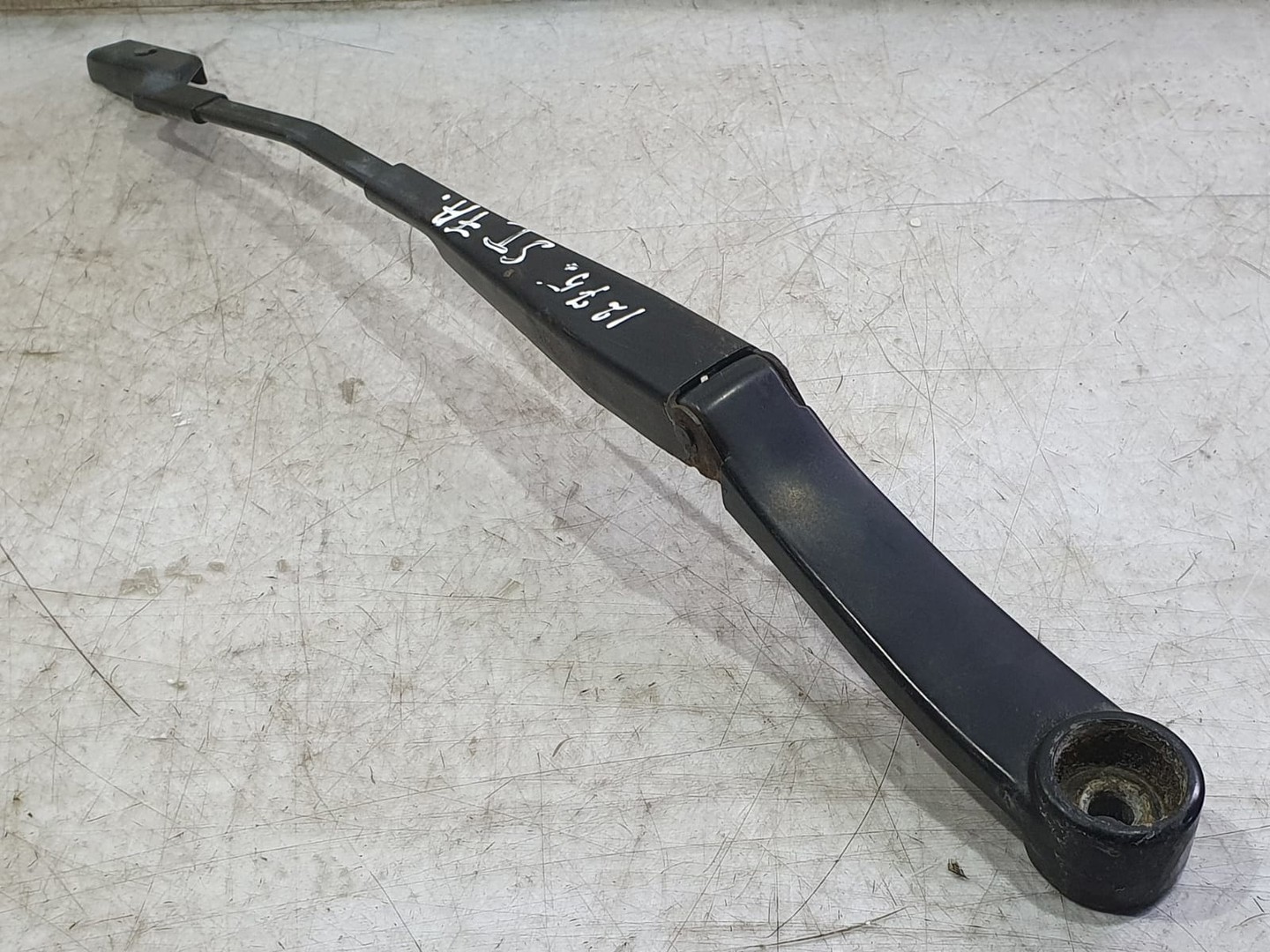 Brat stergator parbriz stanga f00s51f046 Kia Ceed 1 (2007 - 2010)