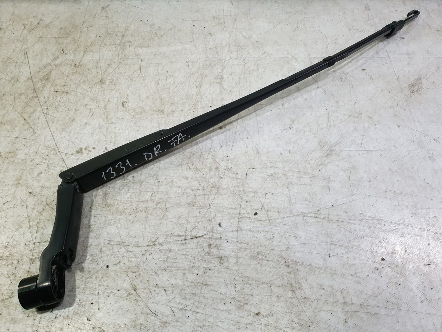 Brat stergator parbriz dreapta Mazda CX-30 1 DM (2019 - 2023)