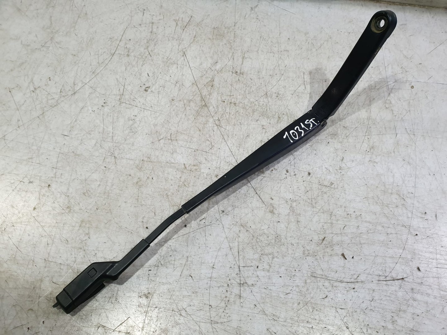 Brat stergator parbriz stanga 6J1955409 Seat Ibiza 4 (6J) (2008 - 2012)