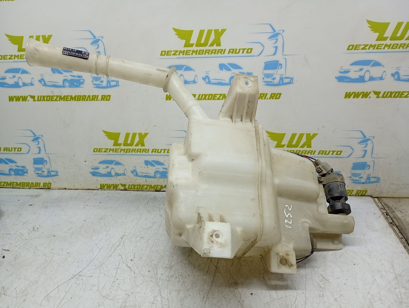 Vas lichid parbriz GS1D67480 Mazda 6 GH (2007 - 2012)