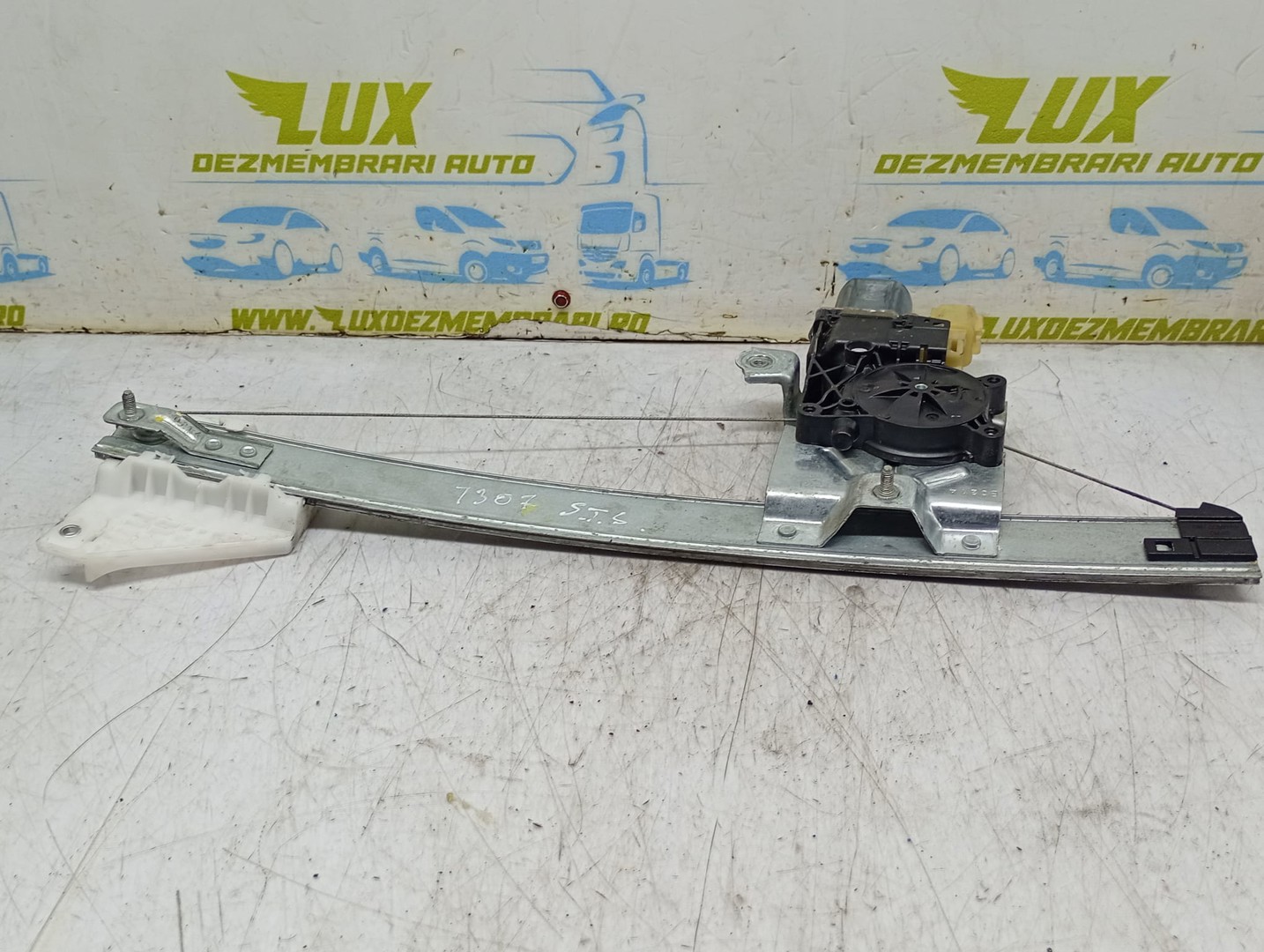 Macara geam stanga spate CM093150A Ford Kuga 2 (2013 - 2020)