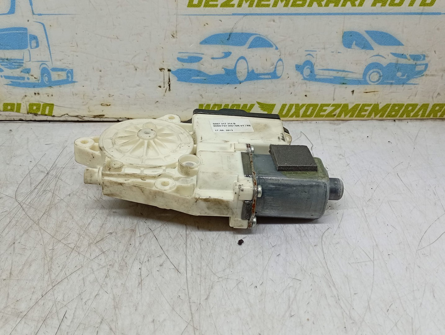 Motoras geam dreapta fata S007017314B BMW Seria 5 F07 (2009 - 2013)
