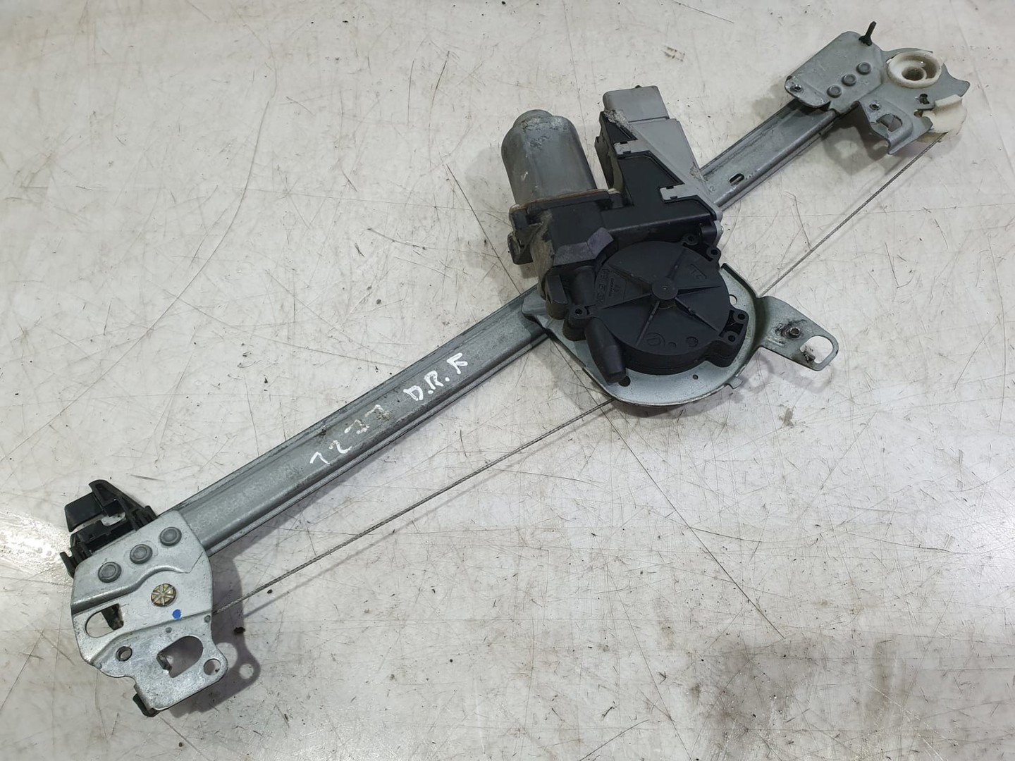 Macara geam dreapta fata 400618h Citroen C3 1 (2002 - 2010)