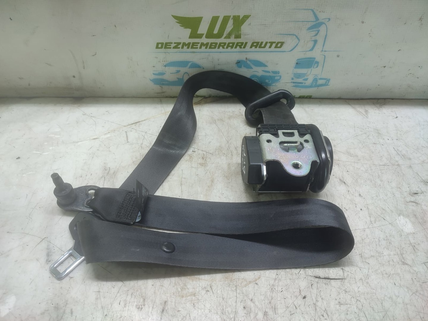 Centura siguranta dreapta fata E1061207 Ford Focus 3 (2011 - 2015)