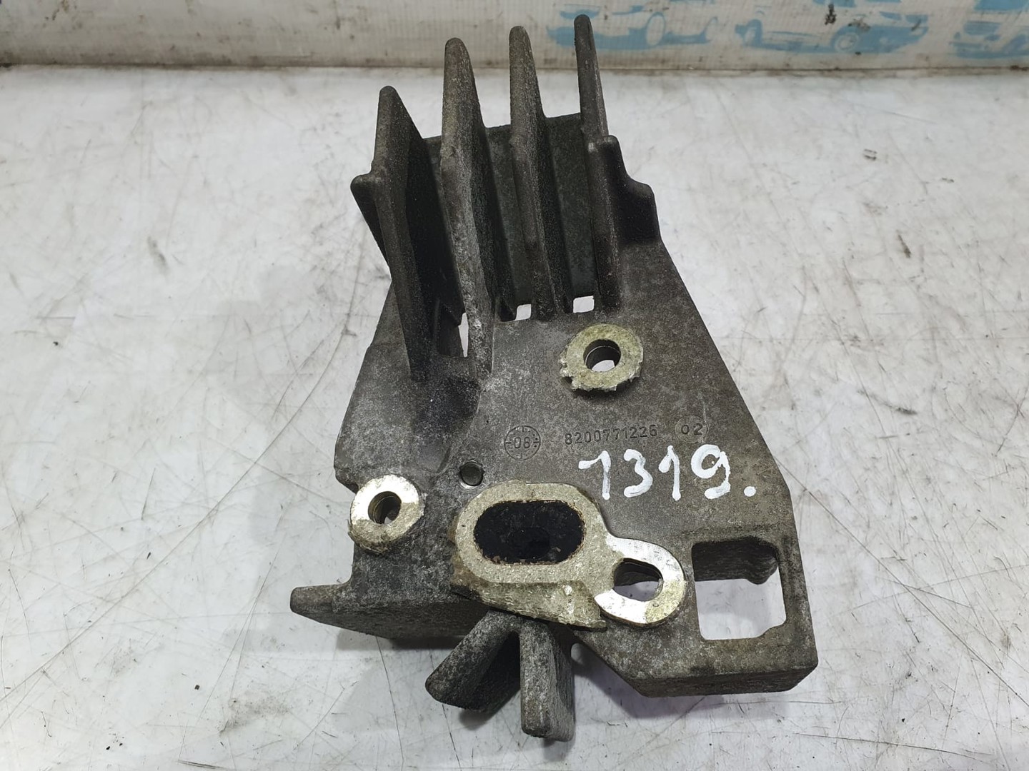Injector 8200771226 Renault Megane 3 (2008 - 2014)