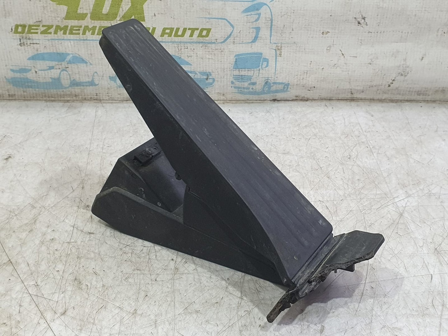 Pedala acceleratie 6858574 BMW Seria 5 F10 (2009 - 2013)