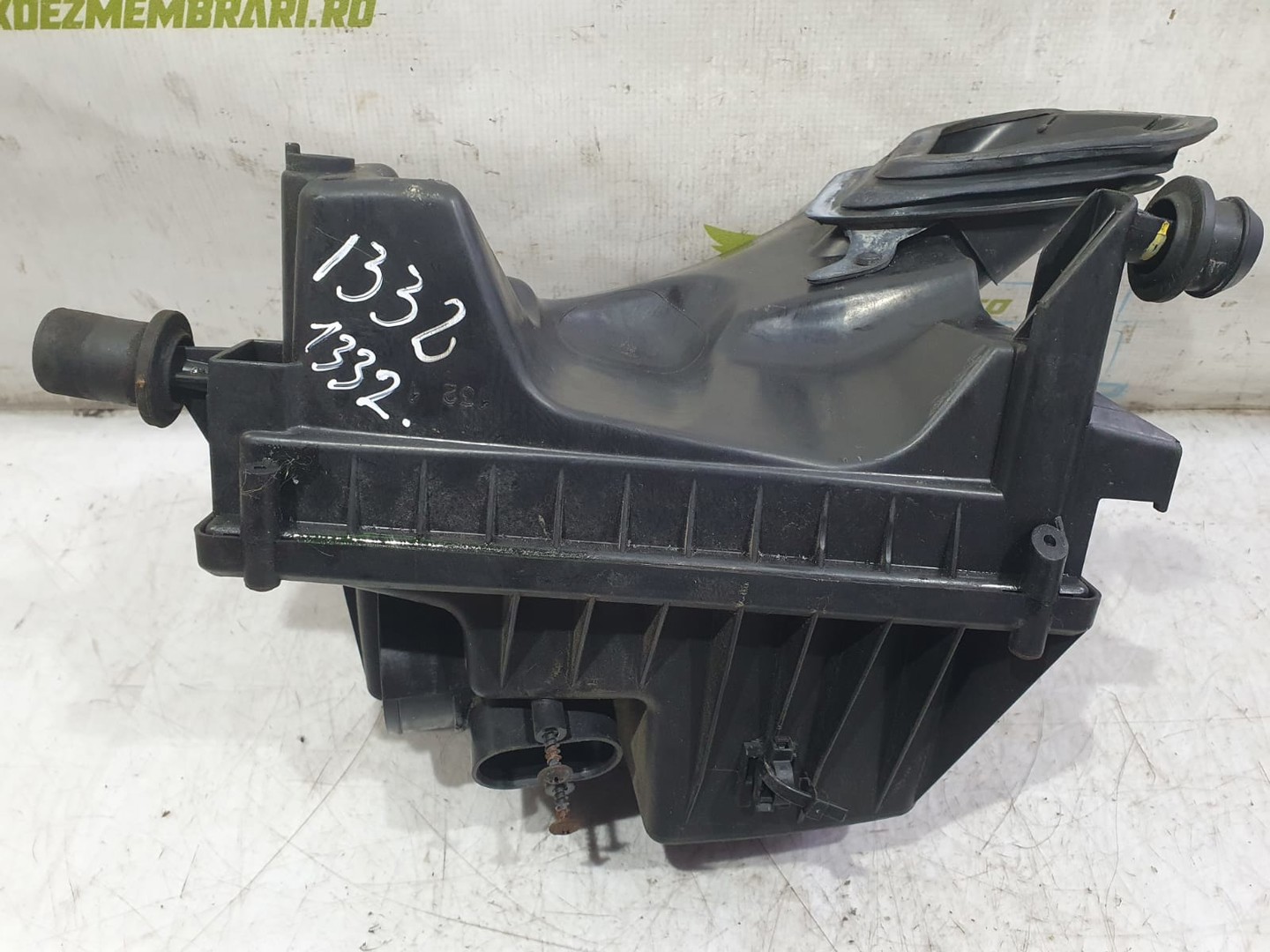 Carcasa filtru aer 13272757 Opel Astra J (2009 - 2012)