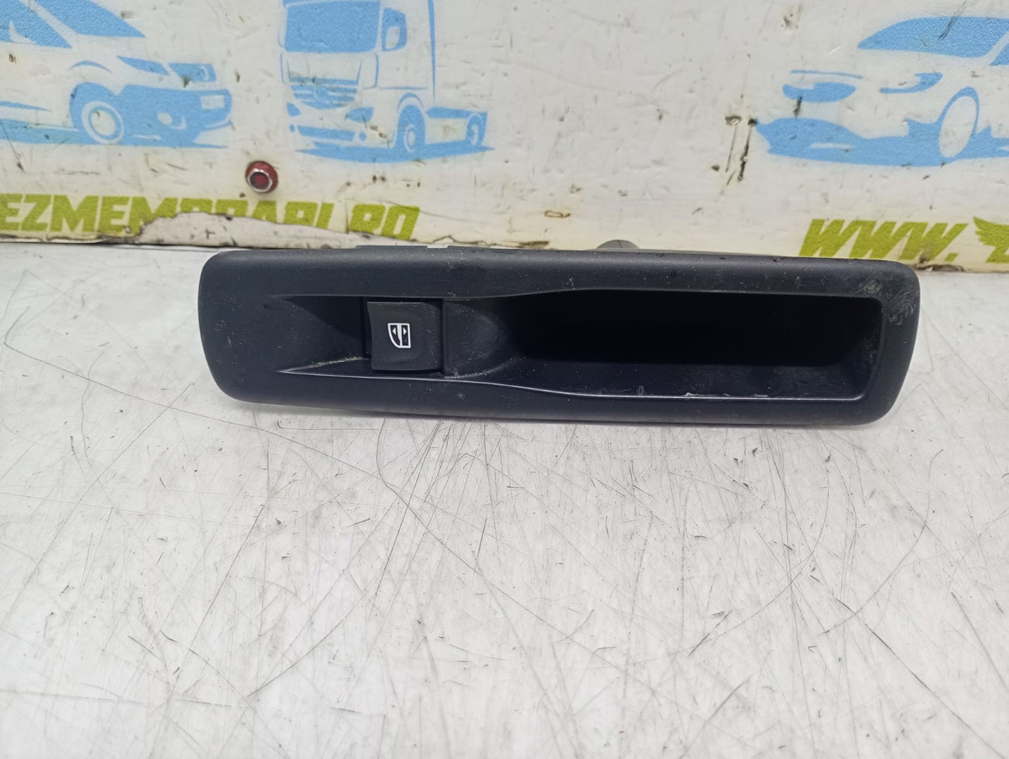 Buton geam 156024250A Renault Megane 3 (2008 - 2014)