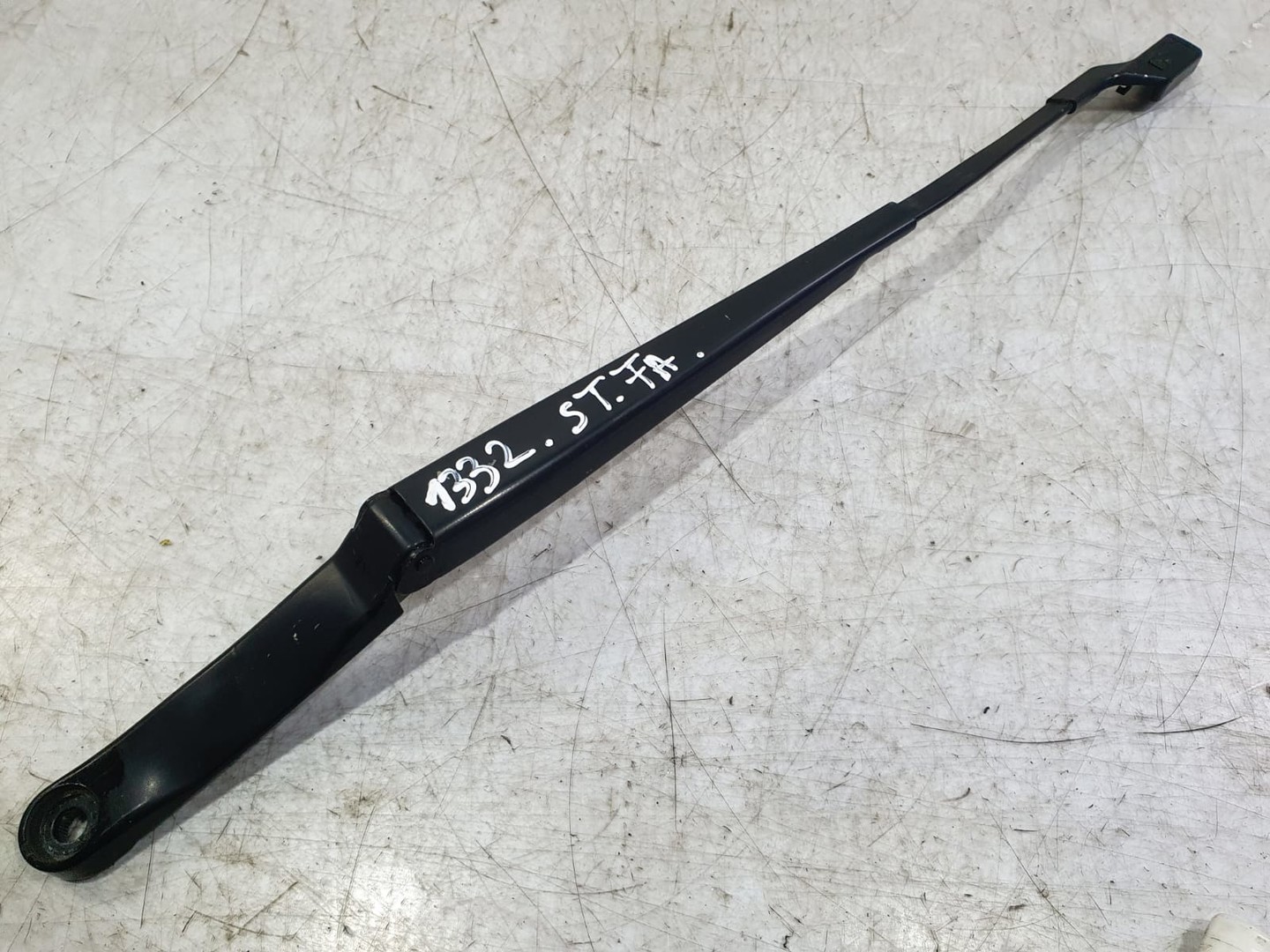 Brat stergator parbriz stanga 13289888 Opel Astra J (2009 - 2012)