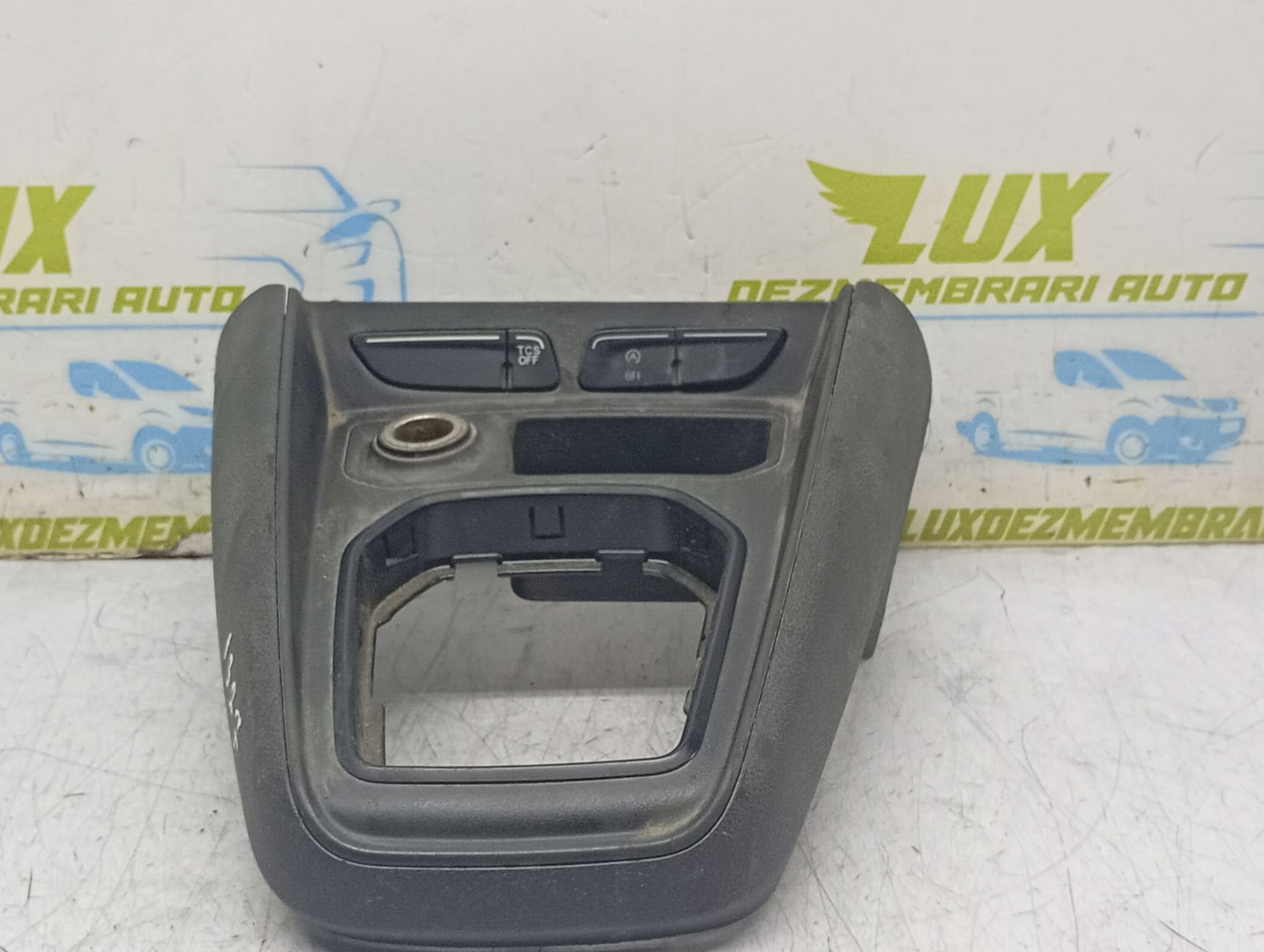 Ornament bord JT76-R045H20 Ford Tourneo Courier 1 (facelift) (2018 - 2020)