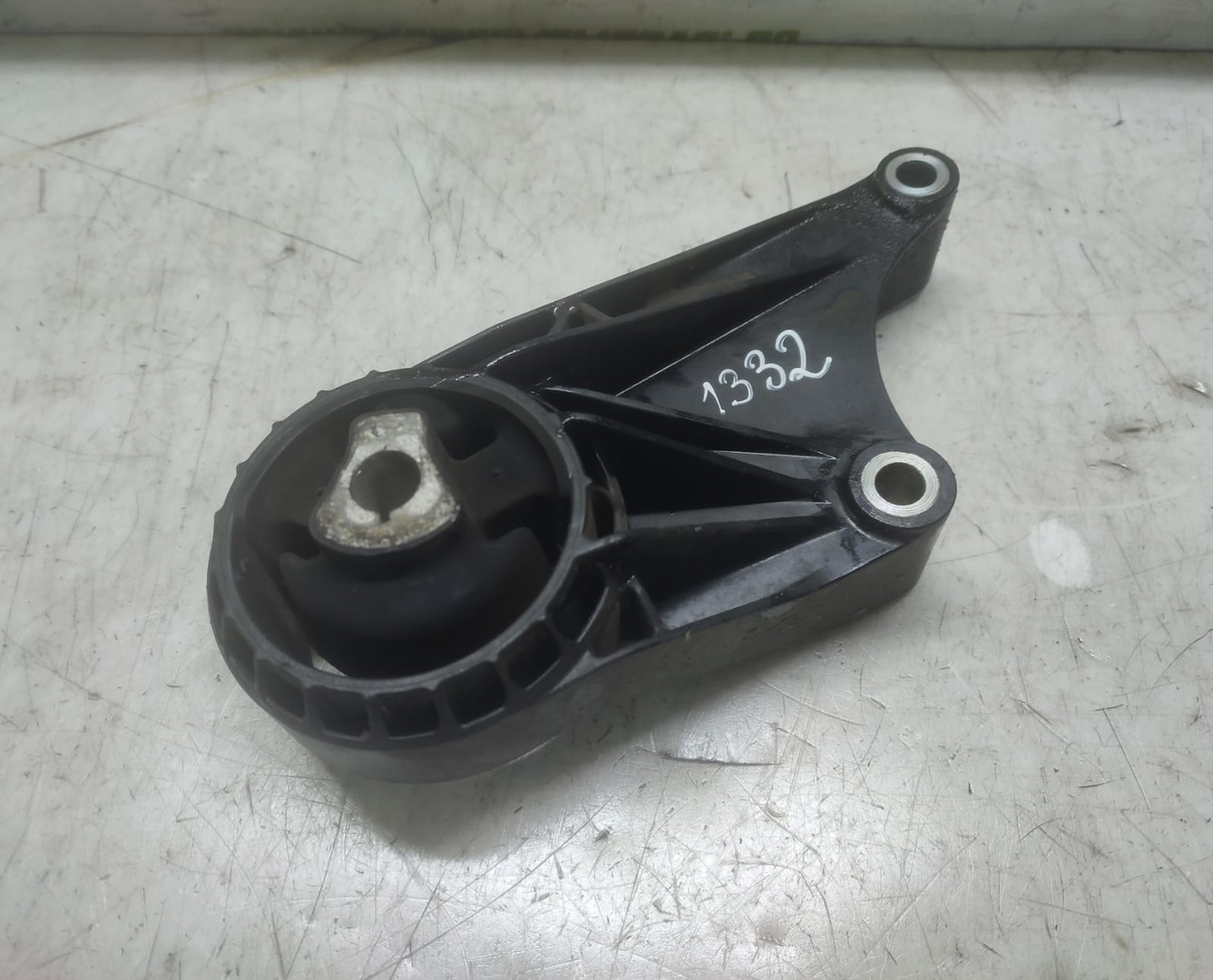 Suport motor 13248599 Opel Astra J (2009 - 2012)
