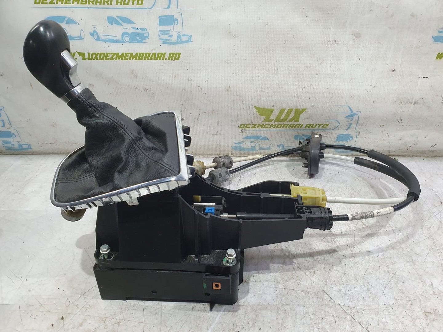 Timonerie manuala 6 trepte 55575258 Opel Astra J (2009 - 2012)