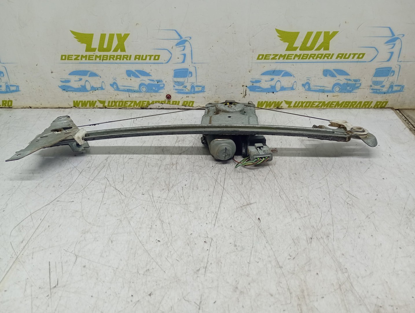 Macara geam stanga spate 963848 Peugeot 307 1 (2001 - 2005)