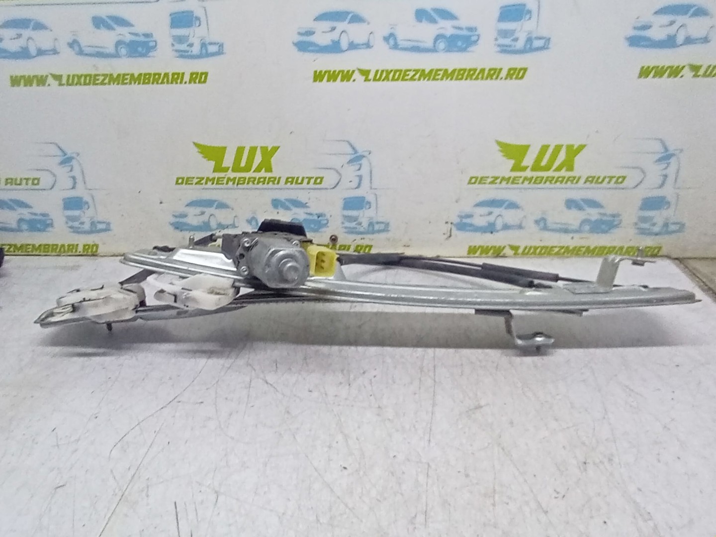 Macara geam dreapta fata CM093120 Ford Kuga 2 (2013 - 2020)