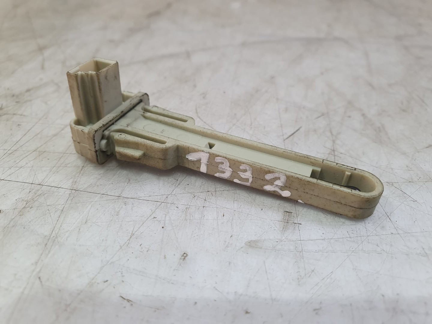 Senzor temperatura interioara 9516001 Opel Astra J (2009 - 2012)