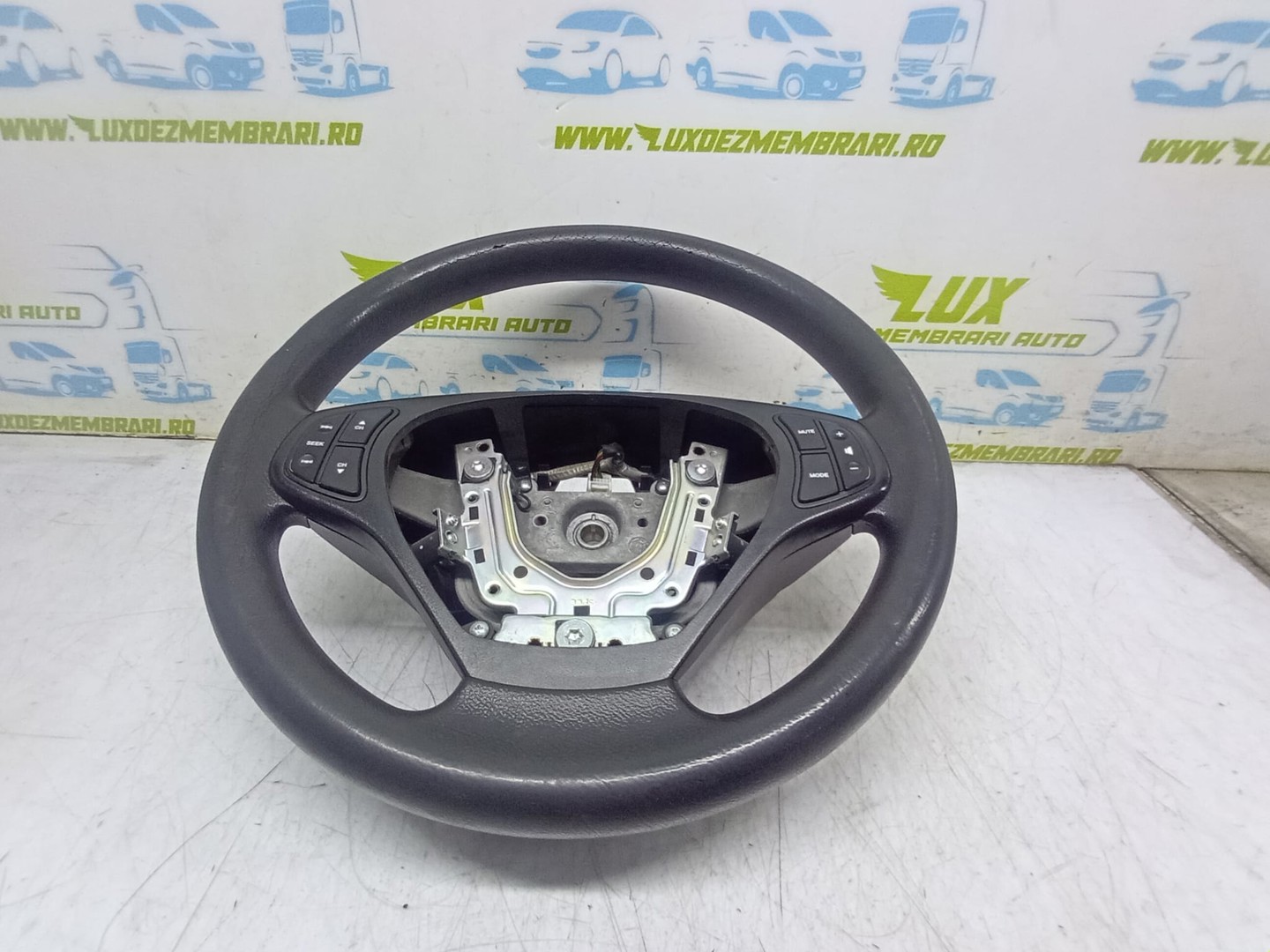 Volan in 3 spite cu comenzi Kia Ceed 1 (2007 - 2010)