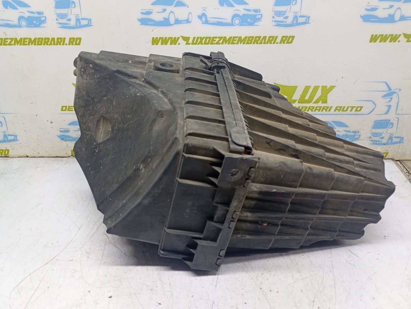 Carcasa filtru aer 7H0129601R Volkswagen Transporter T5 (2003 - 2009)