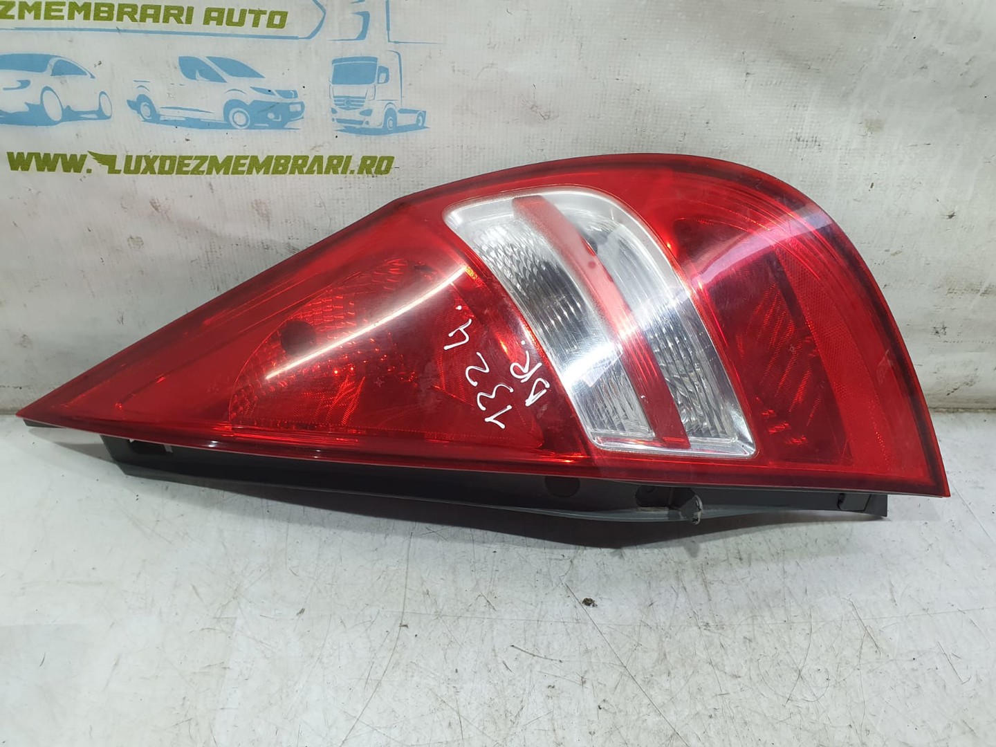 Stop dreapta 92402-2L0 Hyundai i30 FD (2007 - 2010)