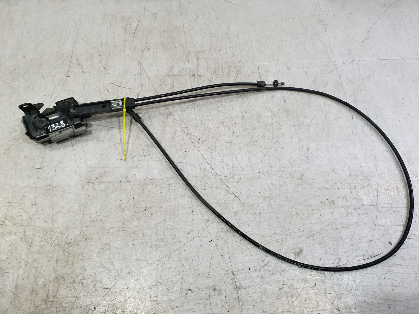 Broasca capota a2048800260 Mercedes Benz C-Class W204/S204/C204 (facelift) (2011 - 2015)