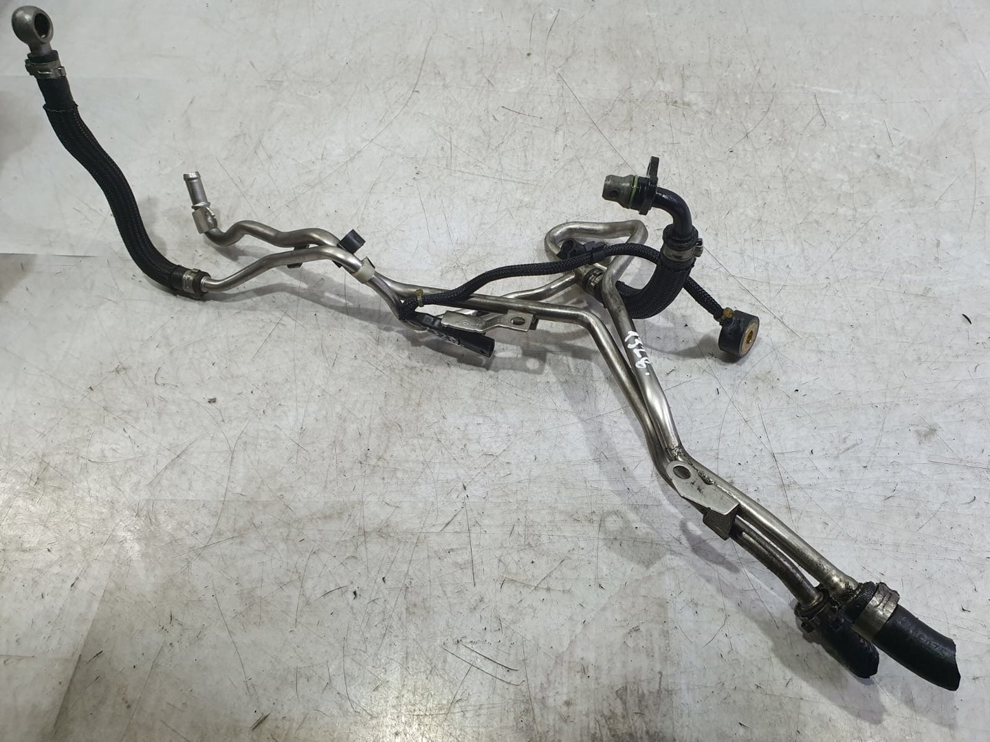 Conducta combustibil a6510701532 Mercedes Benz C-Class W204/S204/C204 (facelift) (2011 - 2015)