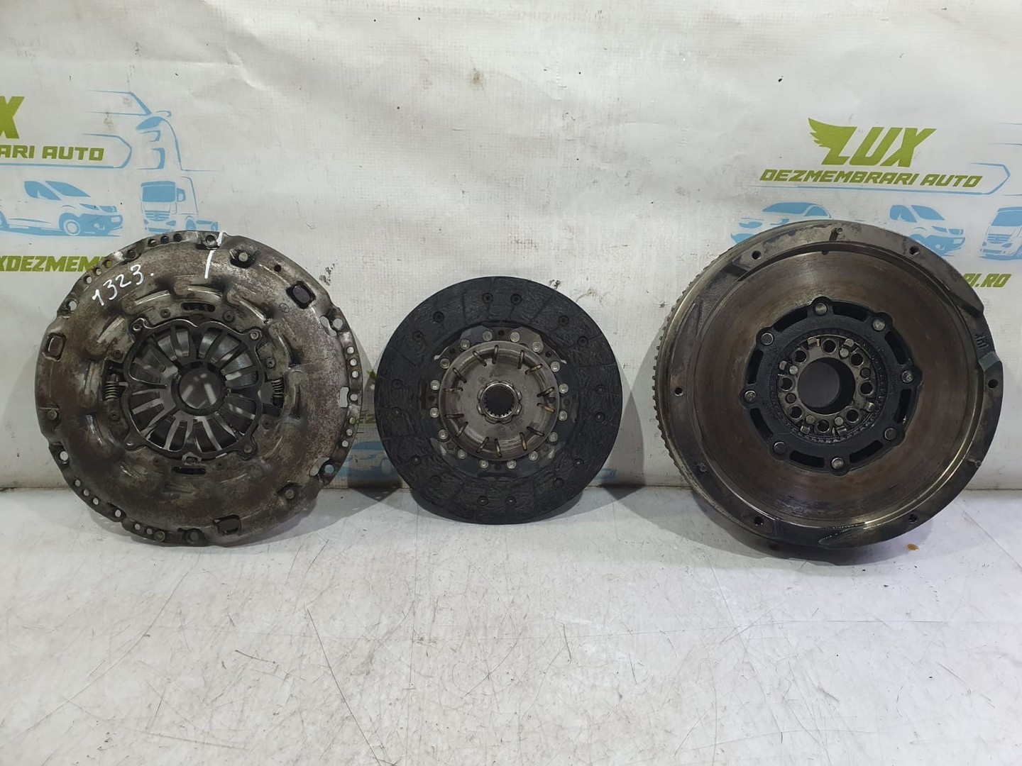 Kit ambreiaj volanta cu masa dubla 324066810 Toyota Corolla Verso 1 (facelift) (2004 - 2009)