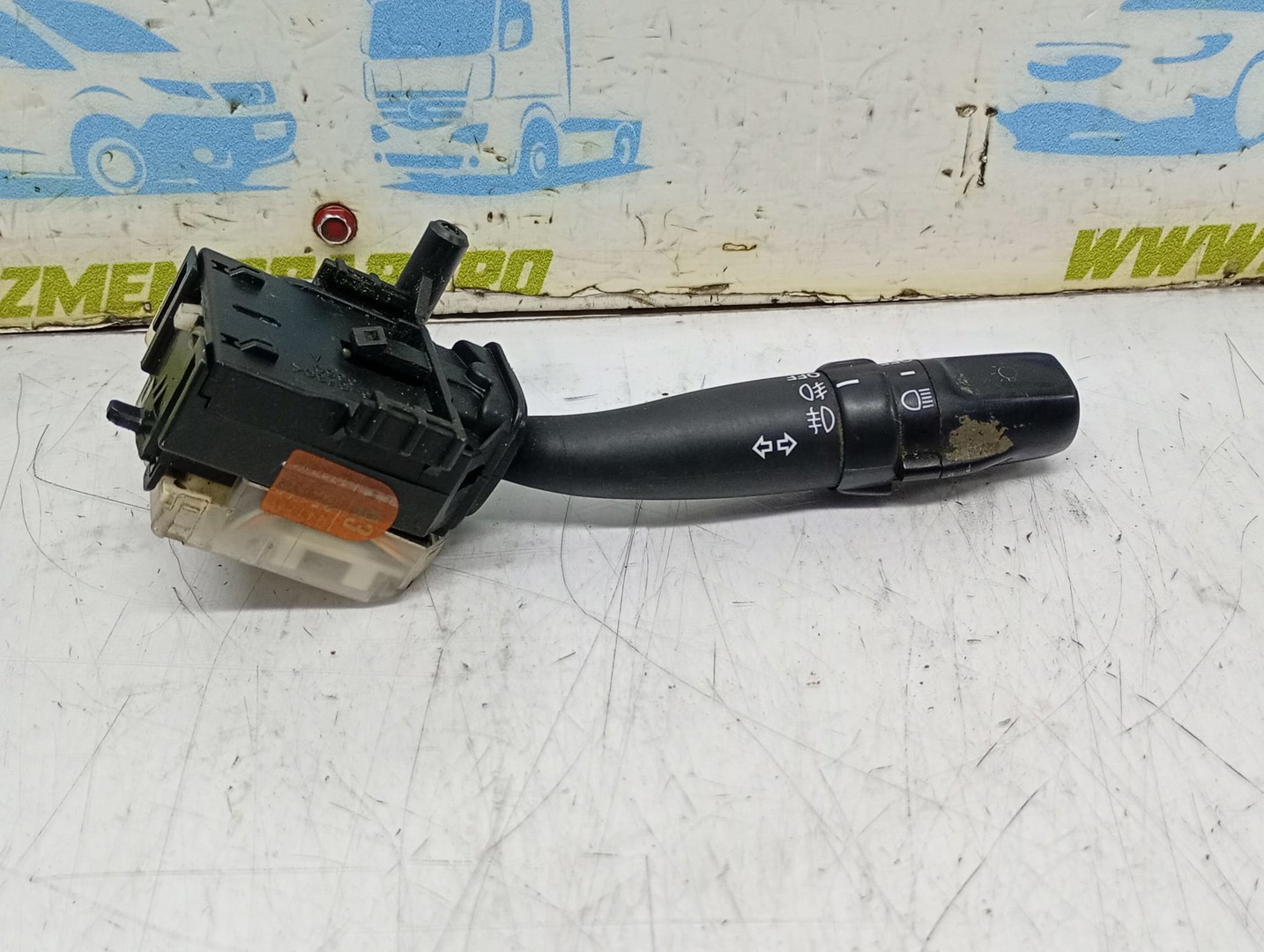 Maneta semnalizare 173650 Hyundai i30 FD (2007 - 2010)