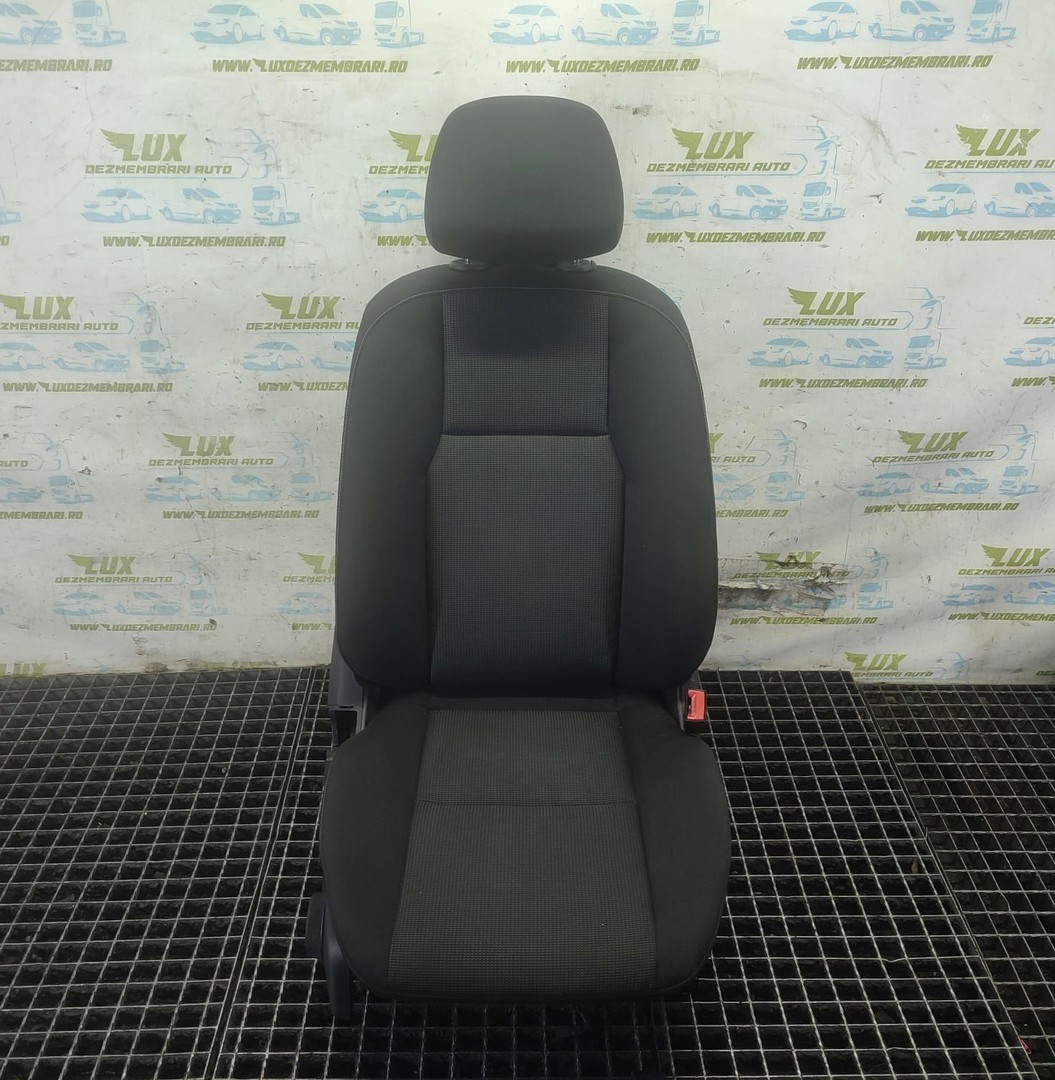 Scaun dreapta fata Mercedes Benz C-Class W204/S204/C204 (facelift) (2011 - 2015)