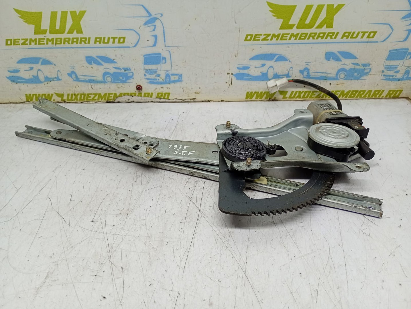 Macara geam stanga fata 96652141 Chevrolet Aveo T250 (facelift) (2006 - 2012)