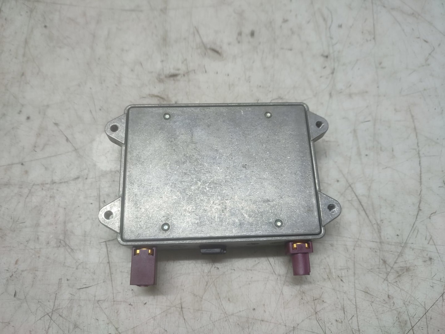 Amplificator antena 8E0035456B 09103112 Audi A4 B7 (2004 - 2008)