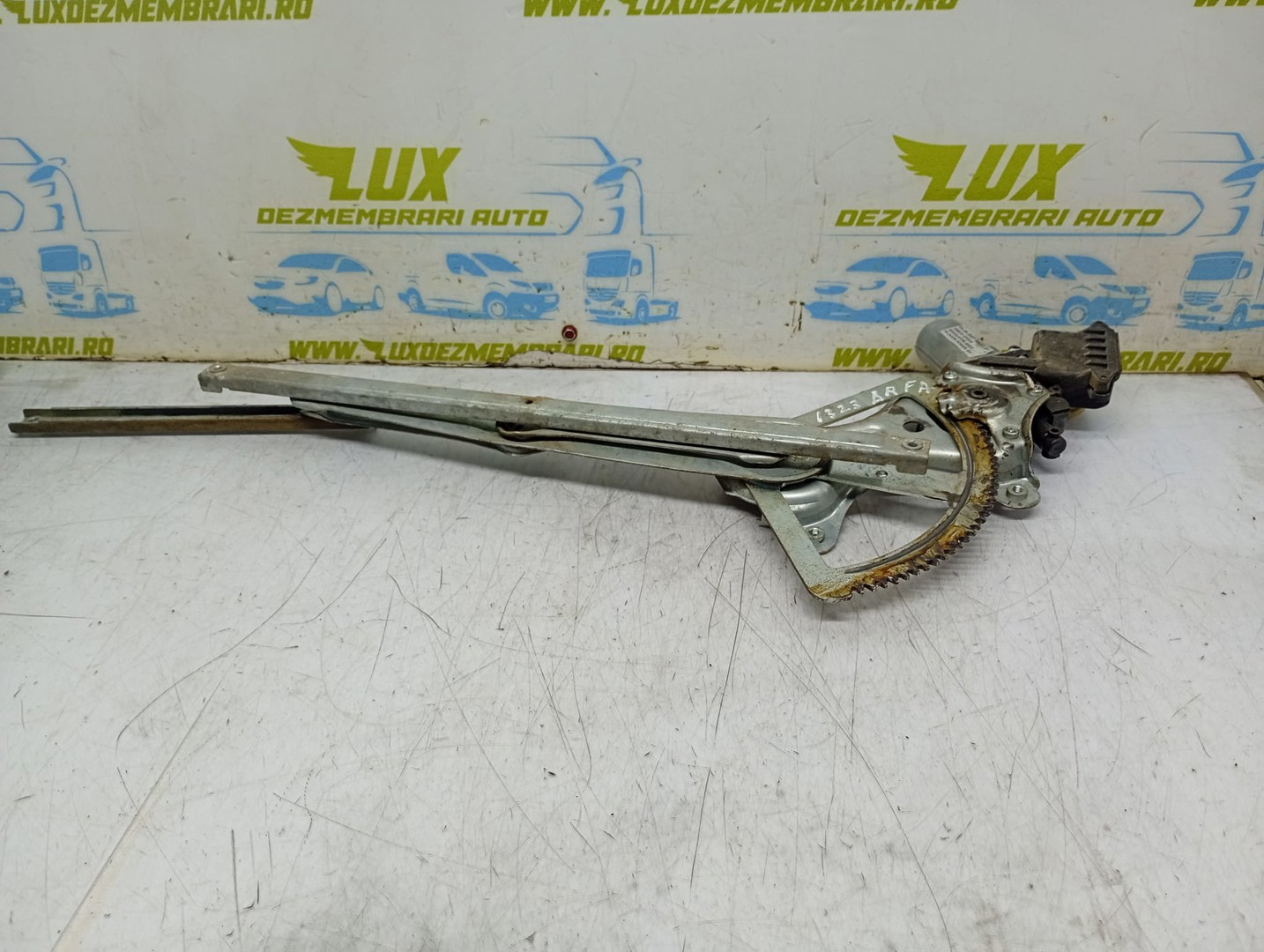 Macara geam dreapta fata 69810-0F010 Toyota Corolla Verso 1 (facelift) (2004 - 2009)