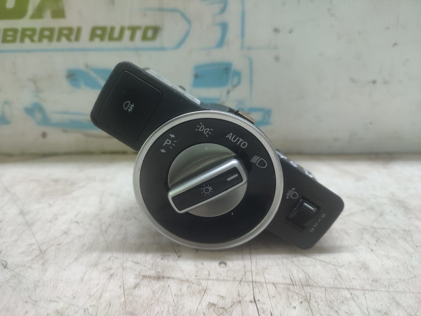 Bloc lumini A2049053103 Mercedes Benz C-Class W204/S204/C204 (facelift) (2011 - 2015)