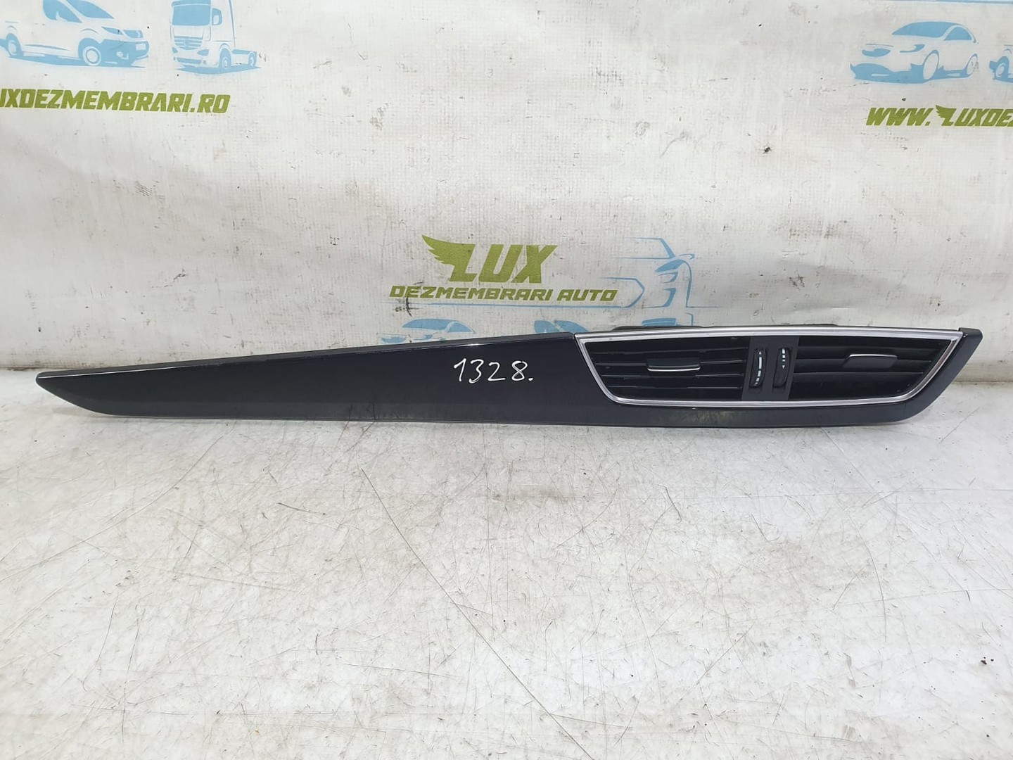 Ornament bord a2046801371 Mercedes Benz C-Class W204/S204/C204 (facelift) (2011 - 2015)
