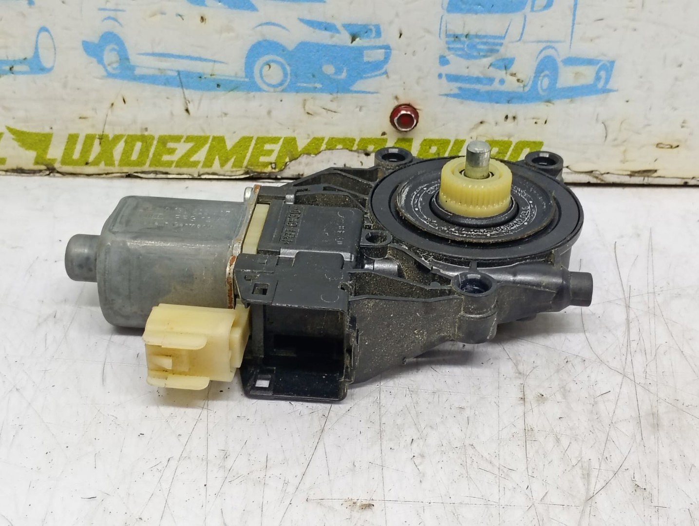 Motoras geam dreapta fata 0130822407 Ford Fiesta 6 (2008 - 2013)