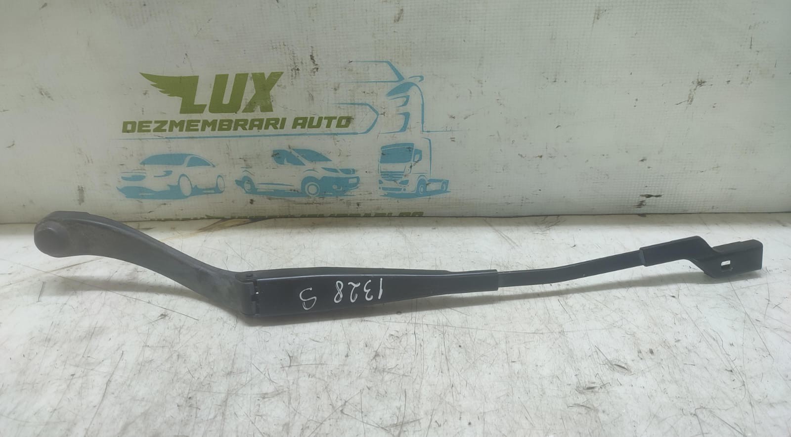 Brat stergator parbriz stanga A2048201844 Mercedes Benz C-Class W204/S204/C204 (facelift) (2011 - 2015)