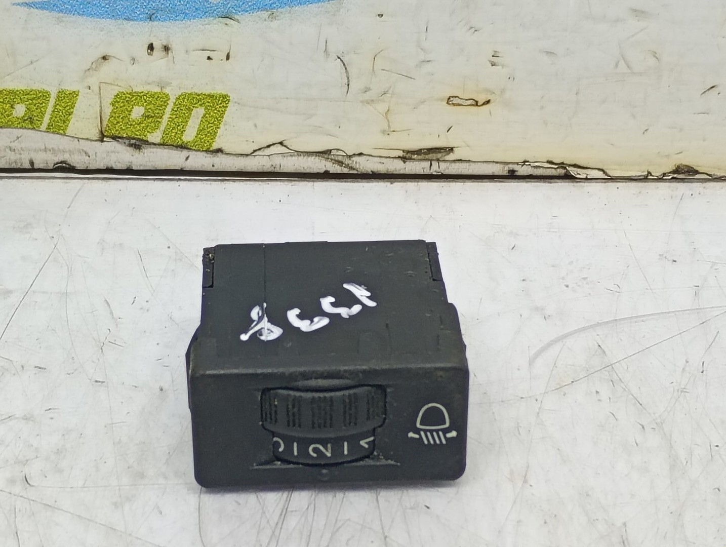 Buton reglaj faruri 96366692 96384422 Peugeot Partner 1 (facelift) (2002 - 2012)