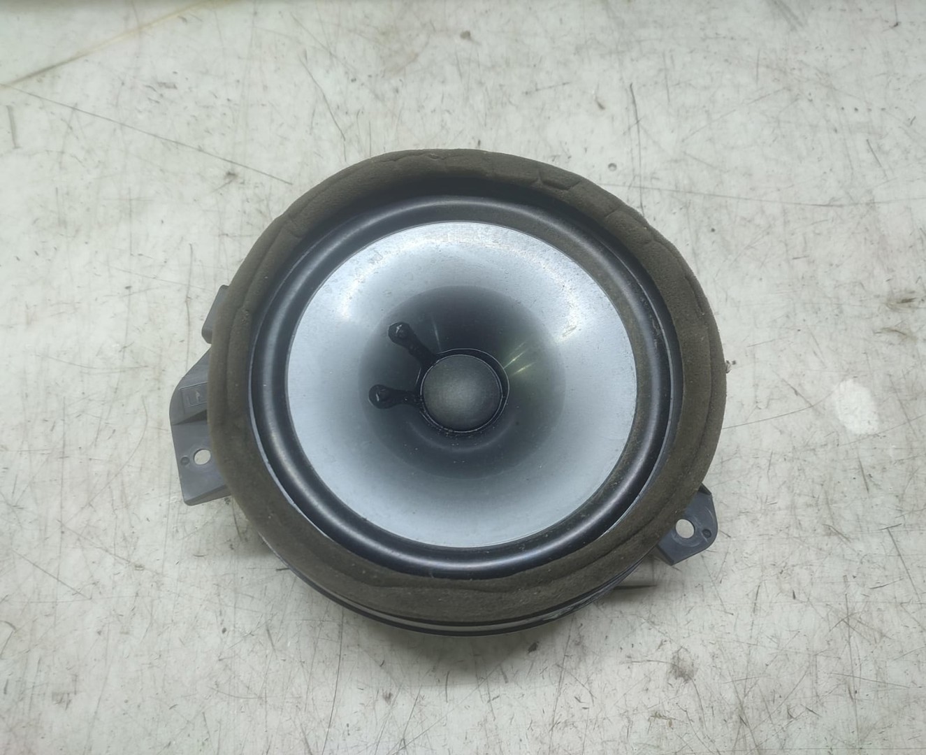 Boxa difuzor 86301FG011 Subaru Forester 3 (2007 - 2011)