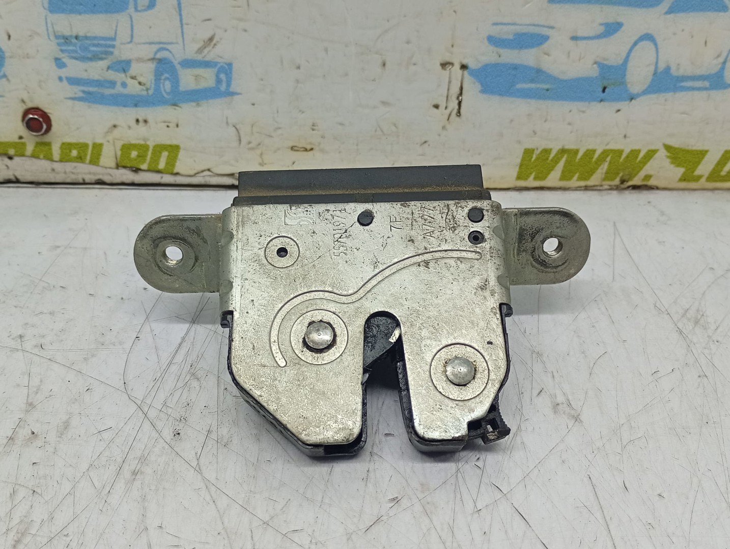 Broasca haion 55701971 Opel Corsa D (2006 - 2011)