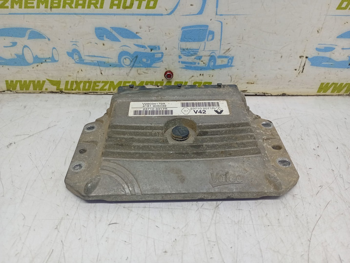 Calculator motor ECU 237102071R 237103317R Dacia Logan 2 (2013 - 2016)