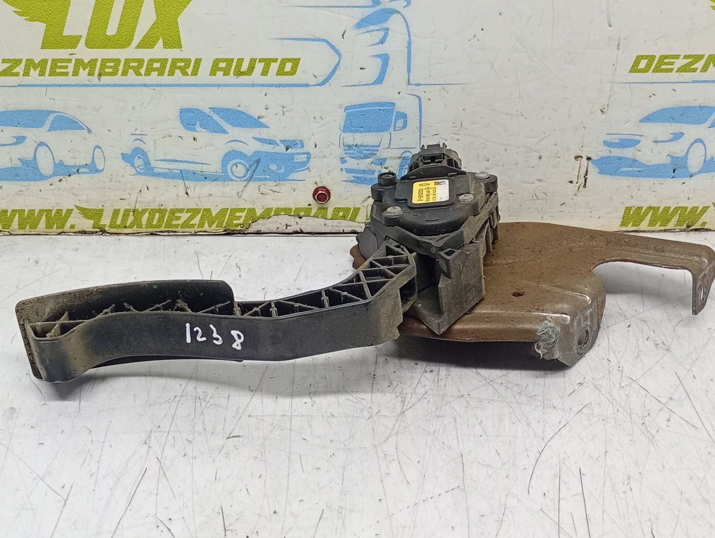 Pedala acceleratie 180026342R-B Dacia Logan 2 (2013 - 2016)
