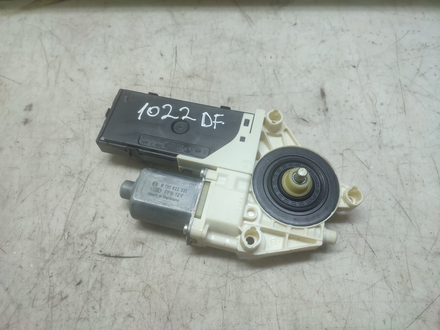Motoras geam dreapta fata 807300002R Renault Laguna 3 (2007 - 2011)