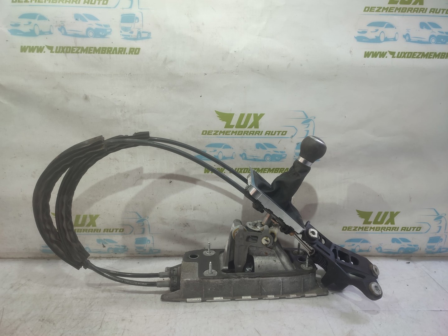 Timonerie manuala 6 trepte 3C0711049AE Volkswagen Passat B6 (2005 - 2010)