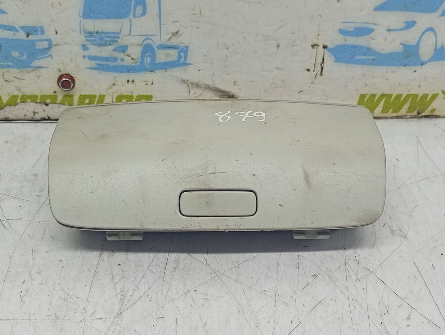Suport ochelari 1K0868837 Volkswagen Jetta 5 (2005 - 2011)