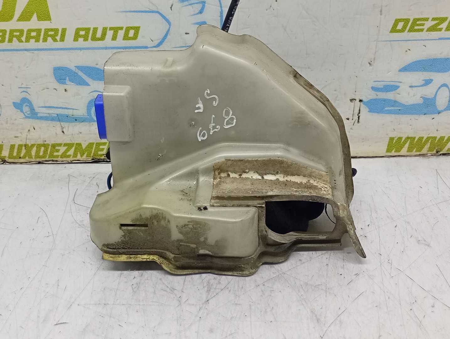Broasca stanga fata 3D1837015 Volkswagen Jetta 5 (2005 - 2011)