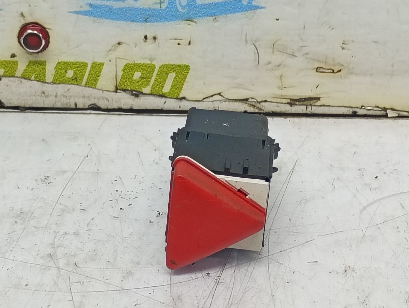 Buton avarii 1K0953509A Volkswagen Golf 5 (2003 - 2009)