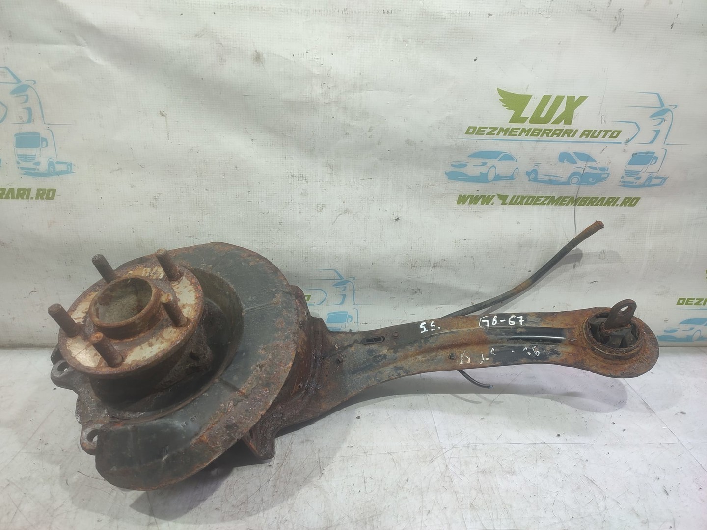 Fuzeta stanga spate BV61-5A969-AF Ford Focus 3 (2011 - 2015)