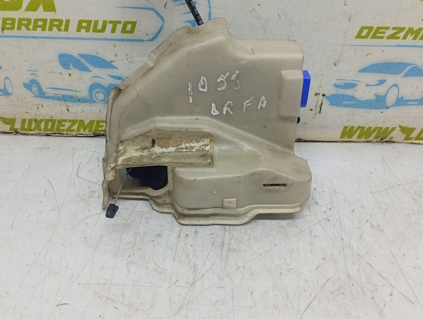 Broasca dreapta fata 3D1837016 Volkswagen Golf 5 (2003 - 2009)