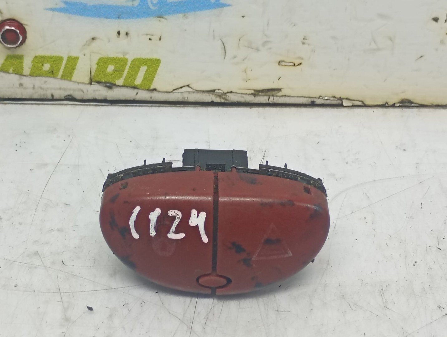 Buton 43913677 Citroen Xsara Picasso 1 (facelift) (2004 - 2010)