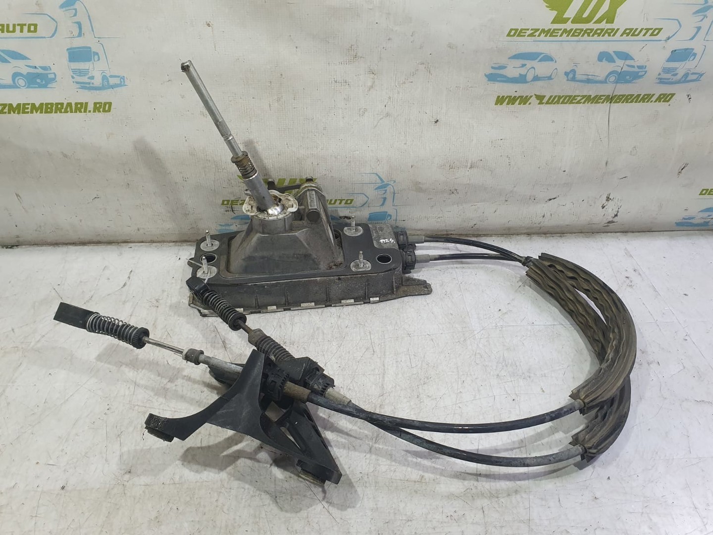 Timonerie manuala 6 trepte 1k0711061b Volkswagen Golf 5 (2003 - 2009)