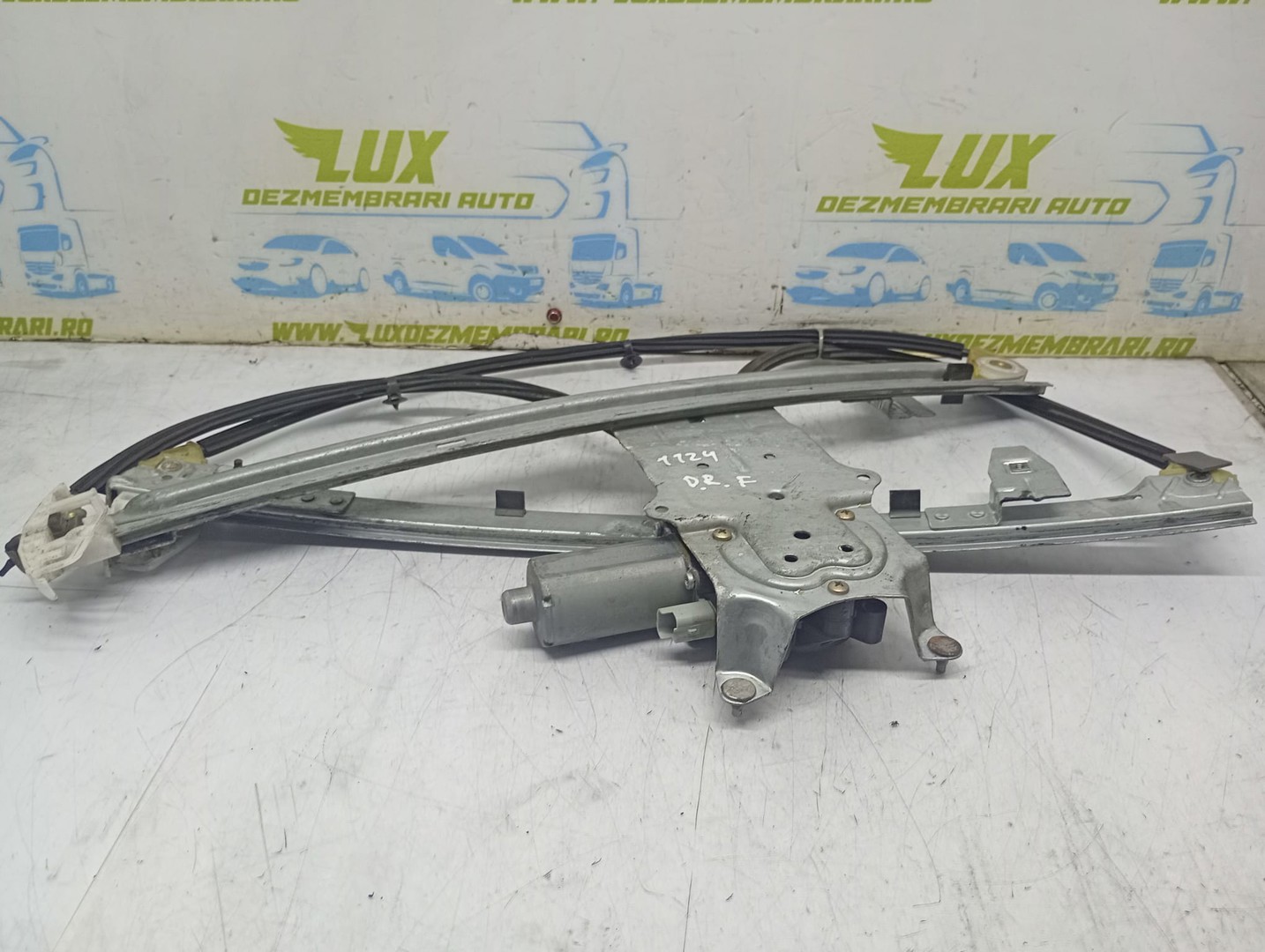 Macara geam dreapta fata 0130821762 Citroen Xsara Picasso 1 (facelift) (2004 - 2010)