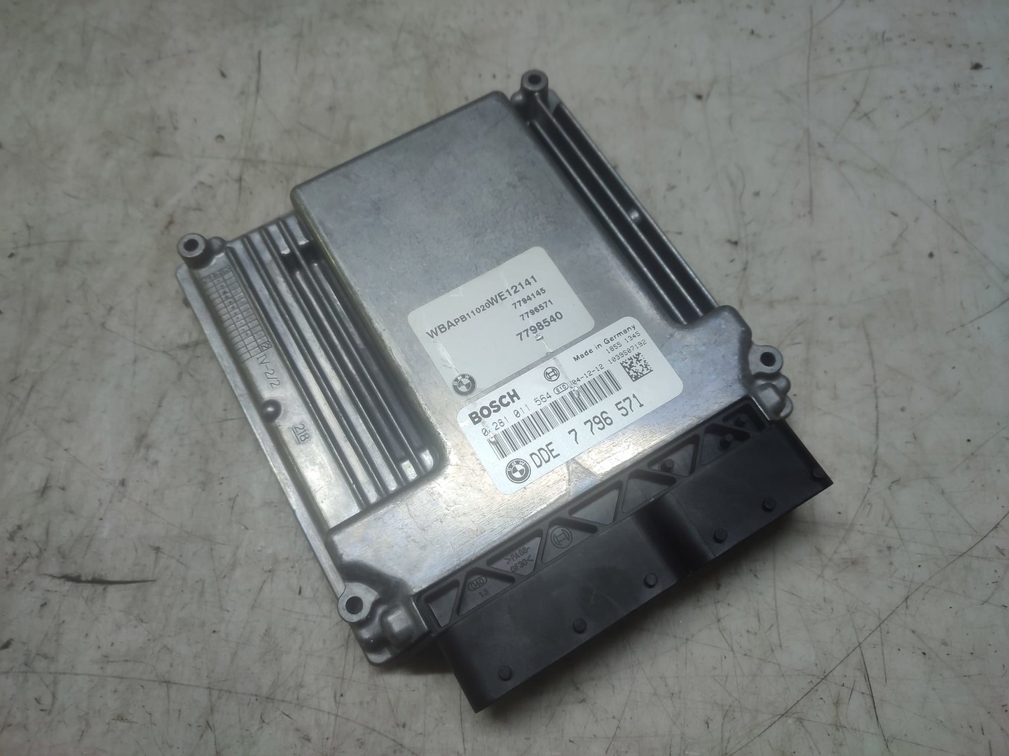 Calculator motor ECU 0281011564 BMW X3 E83 (2003 - 2006)